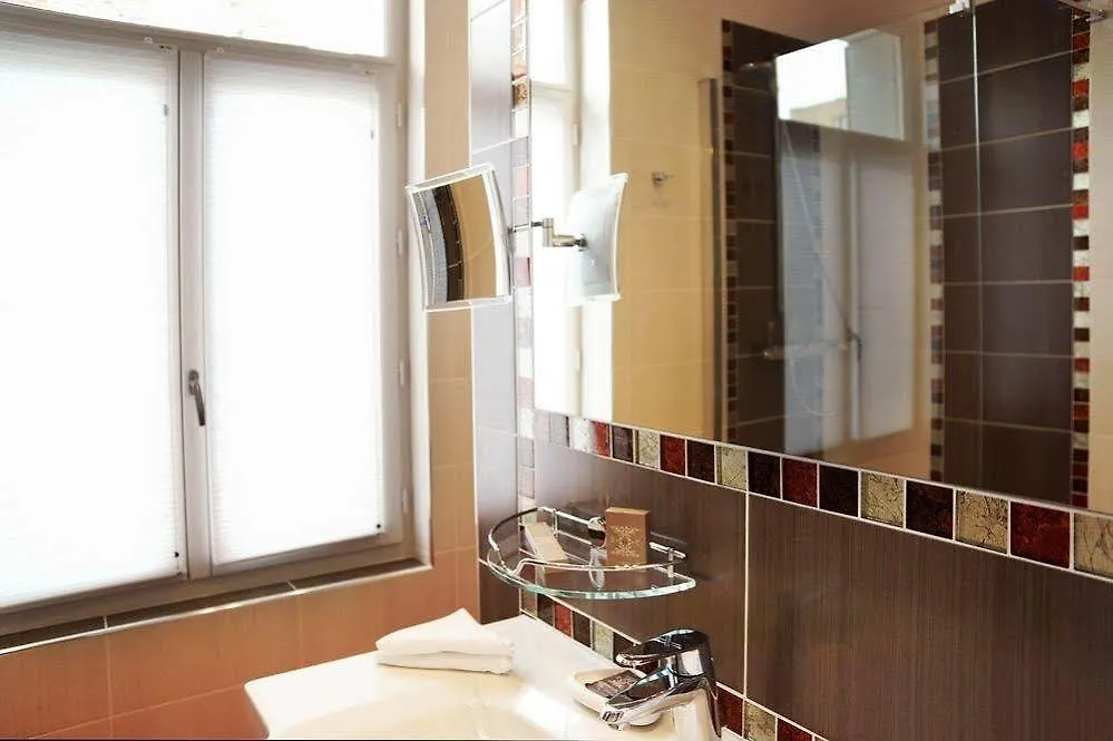 Demeures & Chateaux Le Pavillon D'Enghien, Vichy Centre Hotel